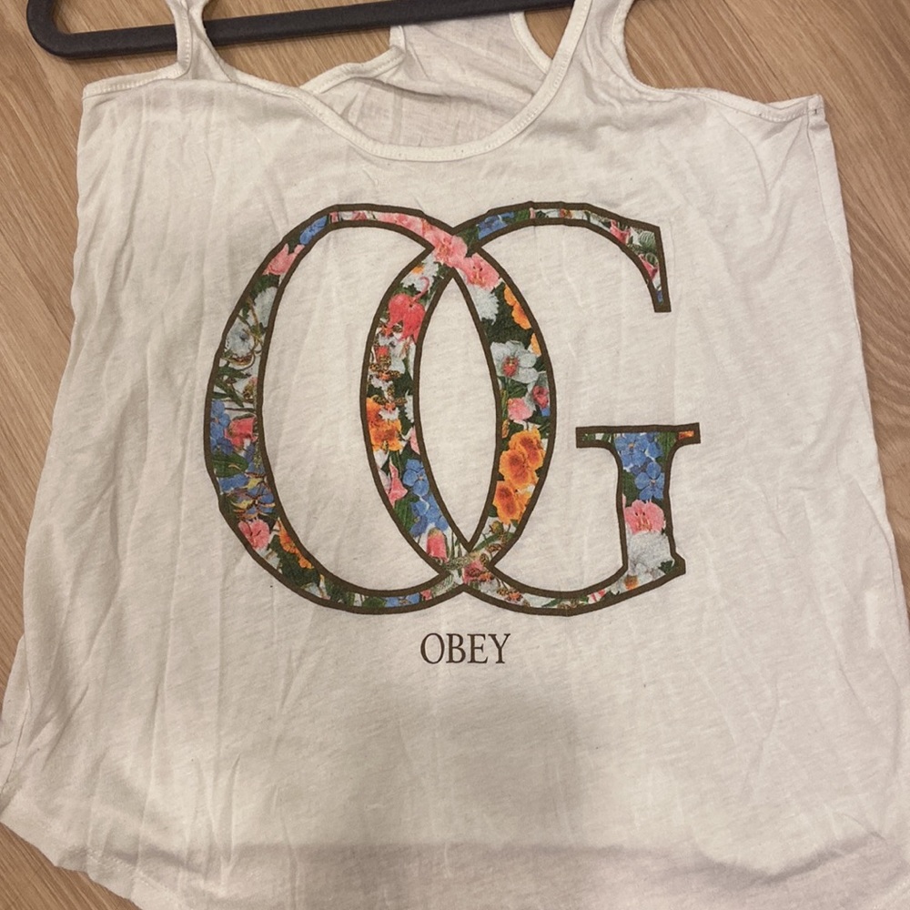 Obey - Picture 4 of 5